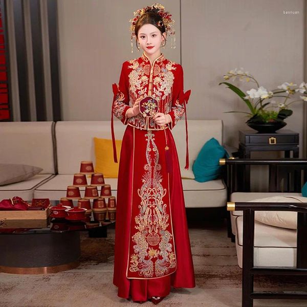 Ethnische Kleidung Velours Traditionelle chinesische Brautkleider Frauen Orientalischer Stehkragen Phoenix bestickter Tang-Anzug