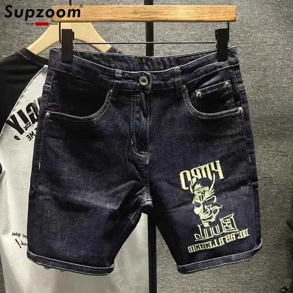 Pantaloncini da uomo Supzoo è recentemente arrivato al vertice della linea di moda con lettere ricamate estive piccoli pantaloni cargo in denim sottile casual blu scuro jeans a J240228