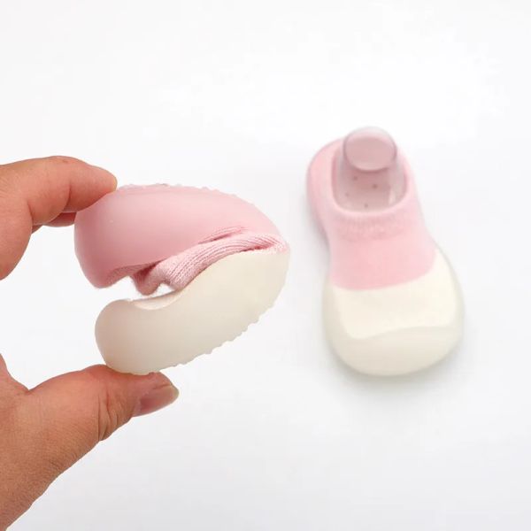 Calças de calça 2023 Sapatos para bebês sapatos infantis de cor de infantil sapatos de garotos de garotos de solado de solado
