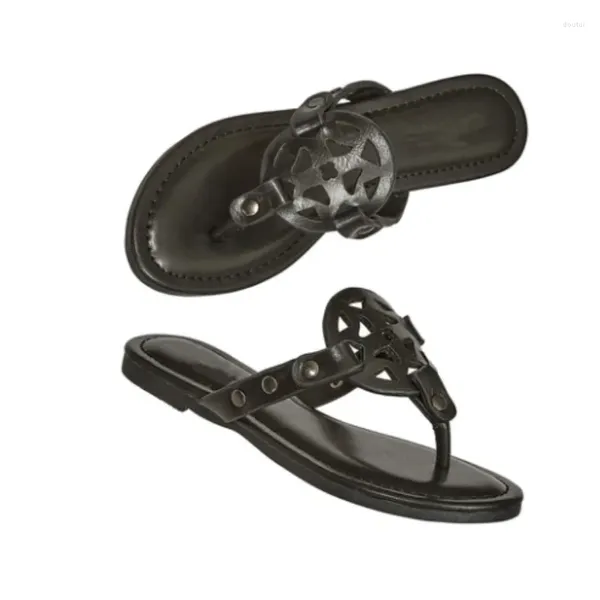 Sandalen 2024 Reisen Plus Größe Sommer Frauen Schuhe Low Heel Leder Gladiator Luxus Designer