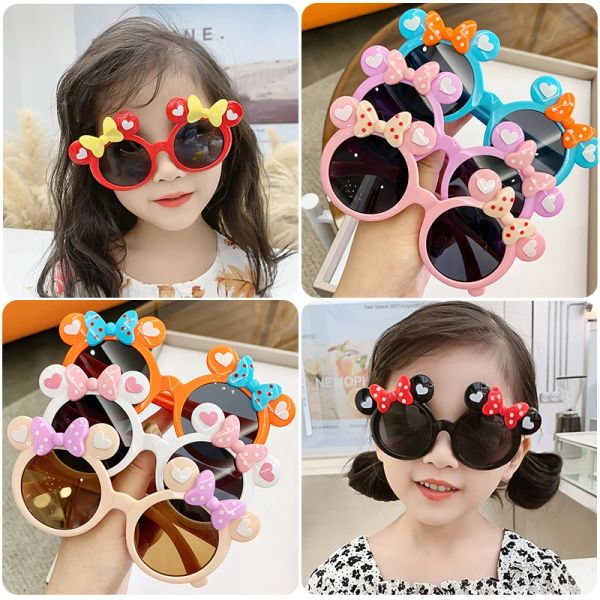 Nuovi bambini simpatico cartone animato UV400 occhiali da sole ragazzi ragazze colori occhiali da sole per protezione solare per bambini all'aperto occhiali sportivi per bambini