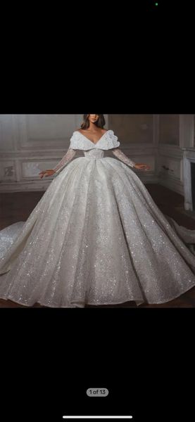 Abiti da sposa affascinanti abiti da ballo perline brillanti Abito da sposa con strascico senza spalline Abito da corte con lacci su misura Abiti da sposa taglie forti