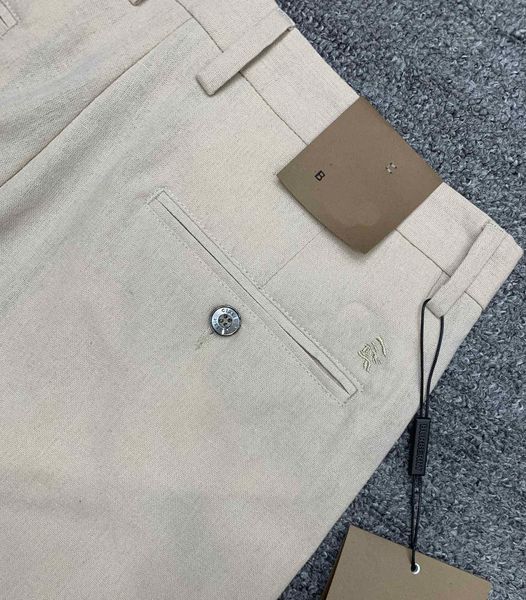 BUU Designer di lusso Pantaloni eleganti da uomo di alta qualità 2024 Primavera / estate Pantaloni casual da lavoro Tessuto di lino naturale Pantaloni dritti lavorati a maglia Marchio di moda Nero Cachi