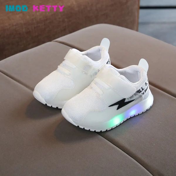 Outdoor 2023 Frühling und Herbst Kinder Led-Turnschuhe Jungen Leuchtende Schuhe Kinder Baby Mädchen Kleinkind Schuhe mit Leuchten Leuchtende Turnschuhe