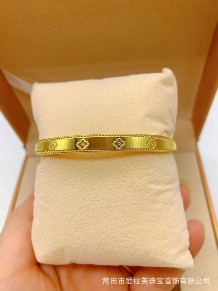 Designer jóias pulseira de luxo vanca latão banhado a ouro boutique trevo sorte pulseira moda ajustável das mulheres transmissão ao vivo