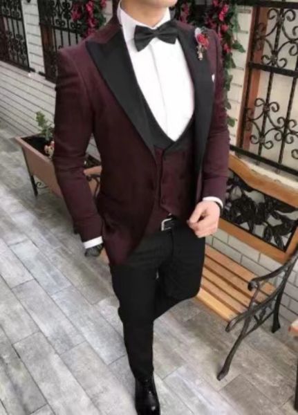 Ternos ehioe 2023 Novos homens personalizados ternos de homens de oliveira noivo verde noivo Tuxedo Notch Lapel Groomsmen Wedding Best Man 3 Pieces (jaqueta+calça+colete)