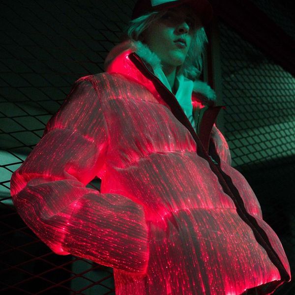 24SS Moda Uomo Designer Donna Mostri Fibra Onda rossa Rifrazioni della luce Piumino ottico Angeli Uomo Illuminazione a LED Piumini fluorescenti Cappotto