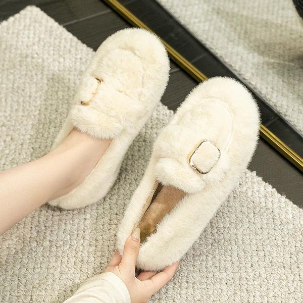 Sapatos casuais 2024 inverno feminino ao ar livre de pelúcia quente estilo coreano fivela de cinto de metal botas de neve preto barco senhoras apartamentos