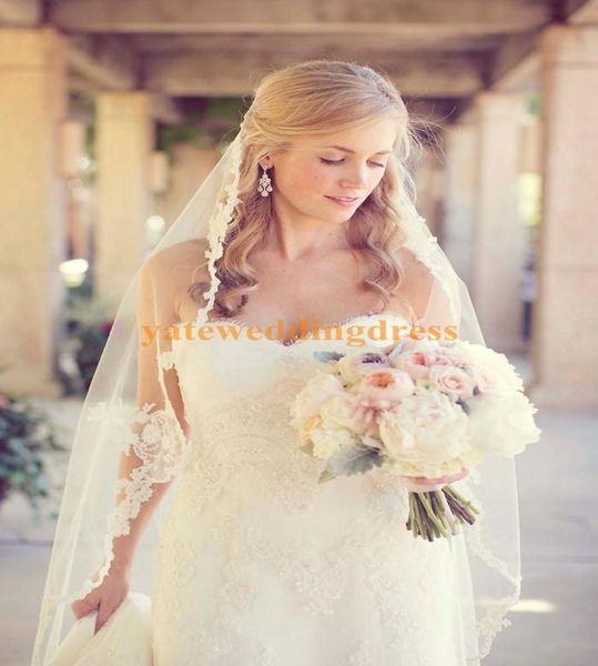 Pinterest 2015 Lange Brautschleier Vintage Einschichtiger Tüll-Hochzeitsschleier Applikationen Spitze Brautschleier Lange Länge Weiß Elfenbein Vei6377533