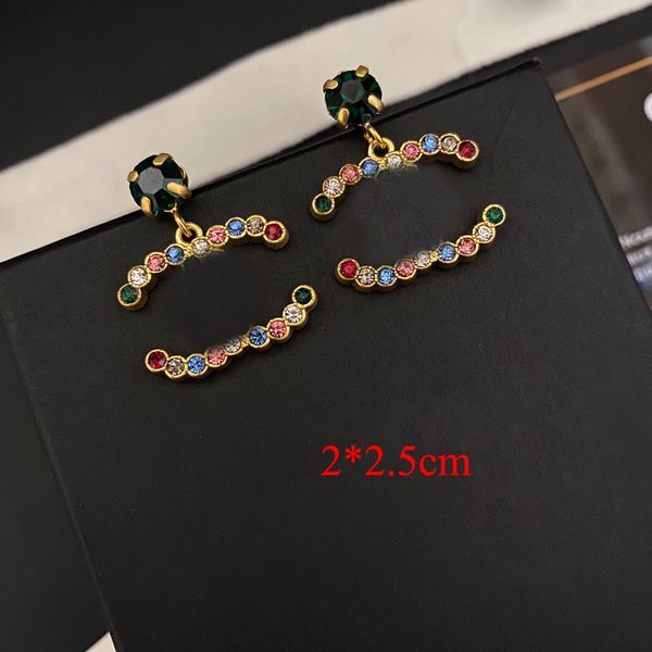 Orecchini Earring Designer Ore Orer Stull non svanisce mai in rame Orecchini in oro antichi in oro Lettera di marca da donna Crystal Rhinestone Regali di gioielleria da donna