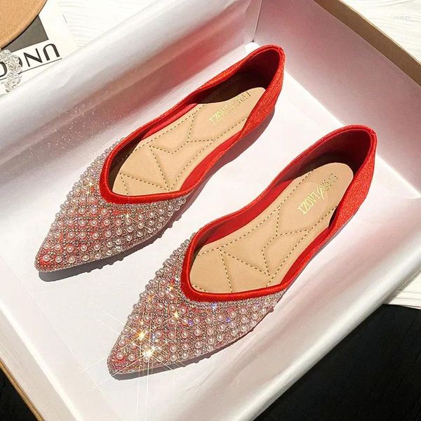 Sapatos casuais strass feminino verão plano 2024 design sentido pequeno temperamento vermelho tamanho grande 41 43