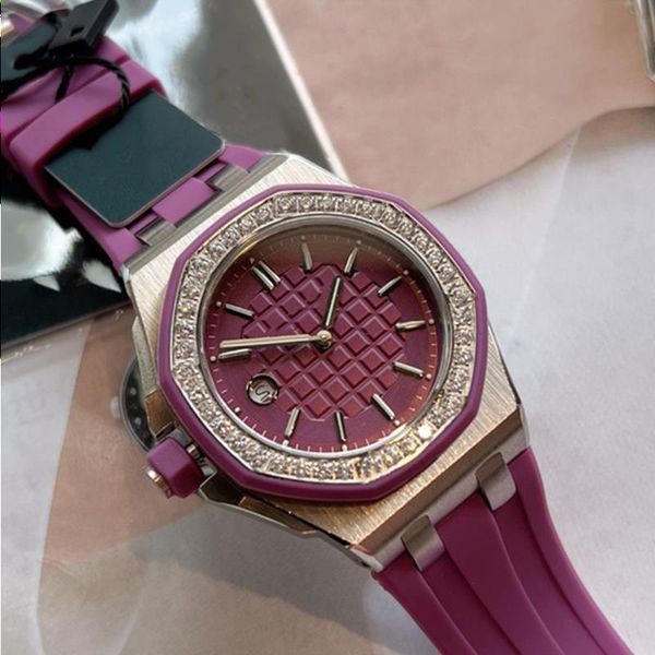 Водонепроницаемые часы 37 -мм женские часы Quartz Движение Montre Fashion Ladies de Strap Bristech Designer Luxe The Ristection Rubber Diamond WA Edpe