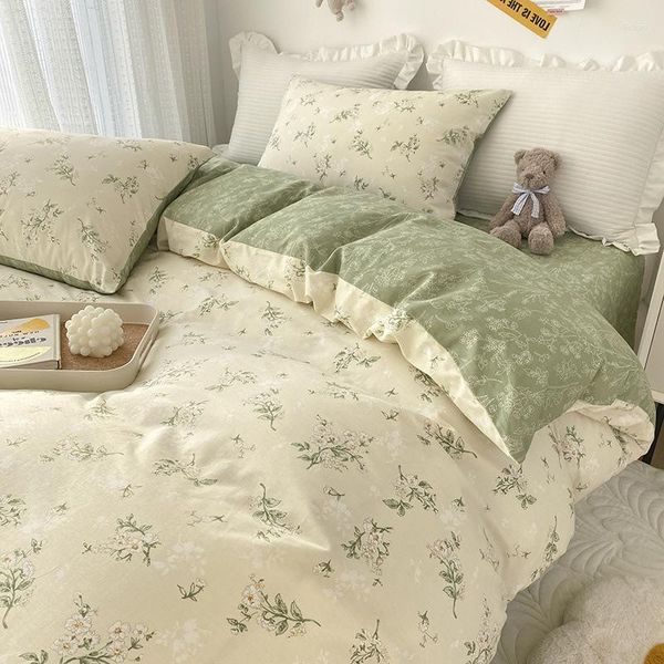 Set biancheria da letto in cotone Letto floreale piccolo Set quattro pezzi Lino Tre pezzi regalo Acquisto di gruppo