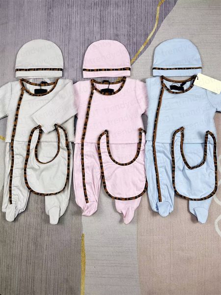 Kit neonato pagliaccetti firmati in cotone trapuntato + coperte avvolgenti sacco a pelo moda tute per bambini cappelli bavaglini morbidi vestiti per bambini pagliaccetto