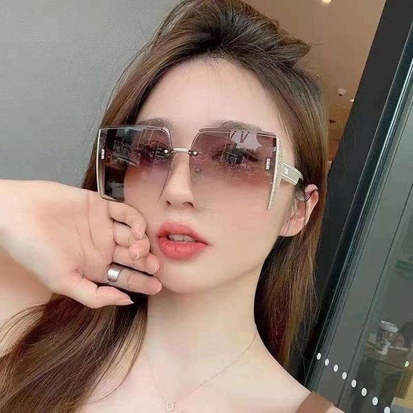 Título do item Óculos de sol da moda com armação quadrada grande para mulheres à prova de UV Personalidade sem moldura Tendência coreana