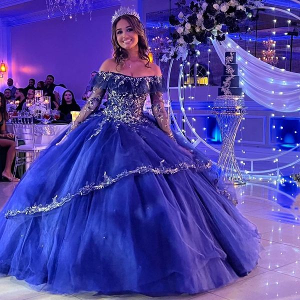 Blue Quinceanera Kleider mexikanische Applikationen Spitzenperlen Ballkleider mit abseits der Schulter langen Ärmeln Schnürung A-Line Puffy Vestidos de xv