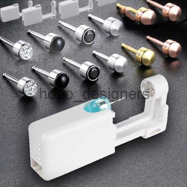 Labret Gioielli per piercing sul labbro Pistola per piercing all'orecchio Set di orecchini a bottone in cristallo Cartilagine Trago Pistola per piercing all'elica NO PAIN Piercer Tool Machine Kit Stud Gioielli fai da te x0901