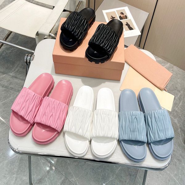 Beach slippers Designer shoe Classic Flat Summer Lazy slipper Cartoon Big Head flops leather Slides Hotel Bath women shoes letter Lady Sandals size 35-41 With box