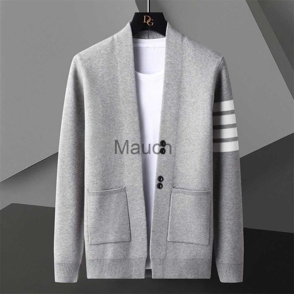 Maglioni da uomo Cardigan tinta unita Maglioni da uomo Autunno New Fashion Strisce a contrasto Cardigan Maglione Sueter Hombre Los Hombres Abrigos J230901