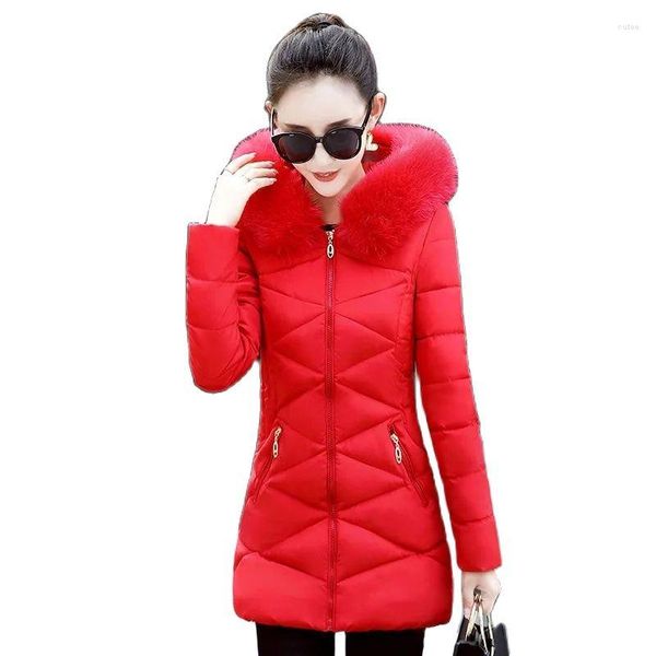 Trench da donna 2023 Autunno Inverno Giacca da donna Giù cappotto di cotone Parka Grande collo di pelliccia addensato caldo rosso versione coreana Cappotto femminile