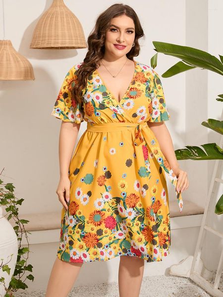 Vestidos casuais oversized 4xl 5xl midi vestido mulheres 2023 verão v pescoço manga curta floral impressão amarelo para y2k praia coreana