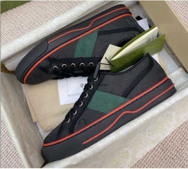 TOP Tennis 1977 Scarpe gucciness in tela sneaker jumbo Designers Scarpe da donna Italia Striscia Web verde e rossa Suola in gomma Luxurys Cotone elasticizzato Low Top Uomo 2023