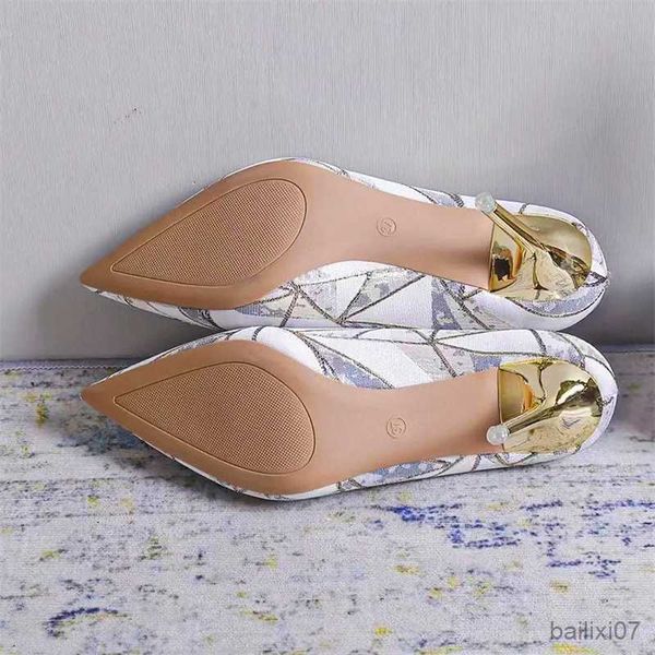 Sapatos de vestido com vestido temperamento salto alto feminino fino com 2023 novo banquete de cor champanhe apontou boca rasa sapatos únicos femininos R230901