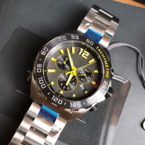 2023 Дизайнерские гонки в стиле мужские часы Montre de Luxe Japan Quartz Movement Автоматическое дата Дизайнер мужского часа Man Sports Fitness Watch Watch 813