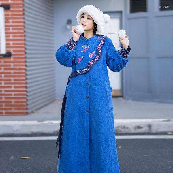 Casacos de trincheira femininos estilo étnico algodão acolchoado roupas 2023 casaco de inverno tamanho grande bordado engrossado jaqueta de veludo blusão t981