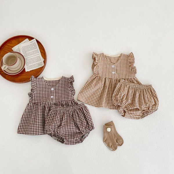 Летняя девочка младенца маленькая решетчатая юбка для одежды наряды наряды летние корейские шорты рубашки костюма повседневная одежда для малышей 2546