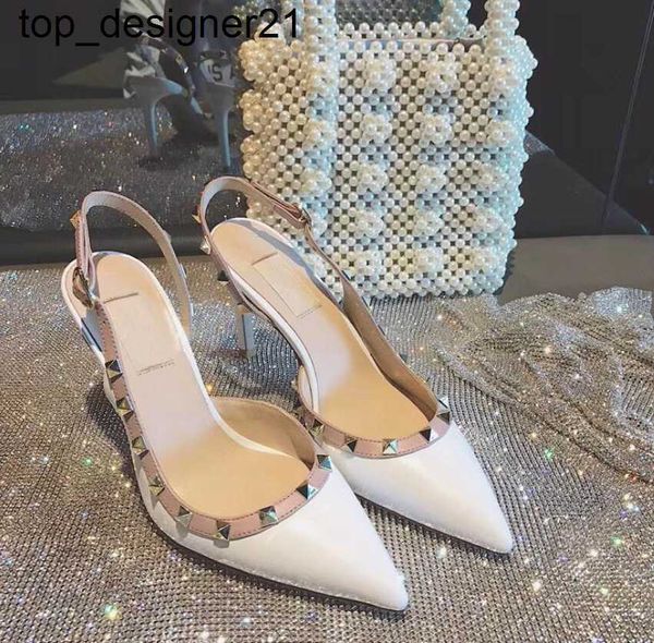 2023 Mode Femmes Pompes Chaussures Casual Designer Or Cuir Clouté Spikes Marque De Mode Slingback Talons Hauts Chaussures Marque Chaussures Femmes À Talons Hauts