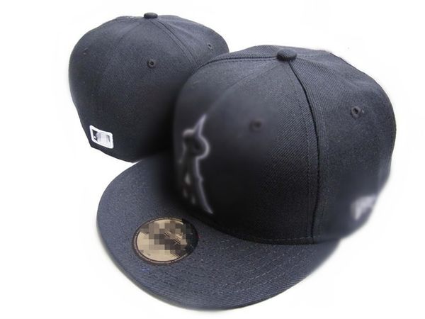 Новый дизайн мужской шляп с подколенными шляпами модный хип -хоп спорт на полевом футболе с полным закрытым дизайнерским дизайном мужская кепка женская кепка A2