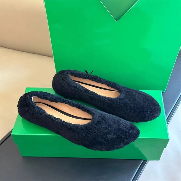 Botteg Venetas Frauen Flat Atomic Ballerina Loafer Herbst und Designer Winter Pelzschuh Leder geschnittene Kuchen mit Kleber Basis im Freien im Freien Casual Slipper