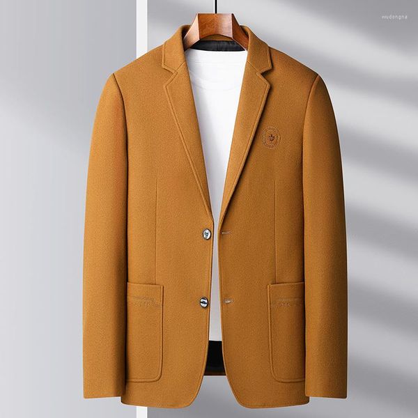 Abiti da uomo 2023 Prodotti primaverili Tendenza della moda di lusso Bella versione coreana Colletto da abito in stile Cappotto casual Top