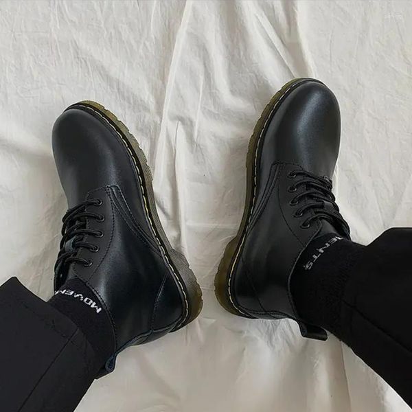 Sapatos de vestido Sapatos masculinos britânicos homem preto noivo negócios formal macio sola terno inverno casual sapato de casamento de couro