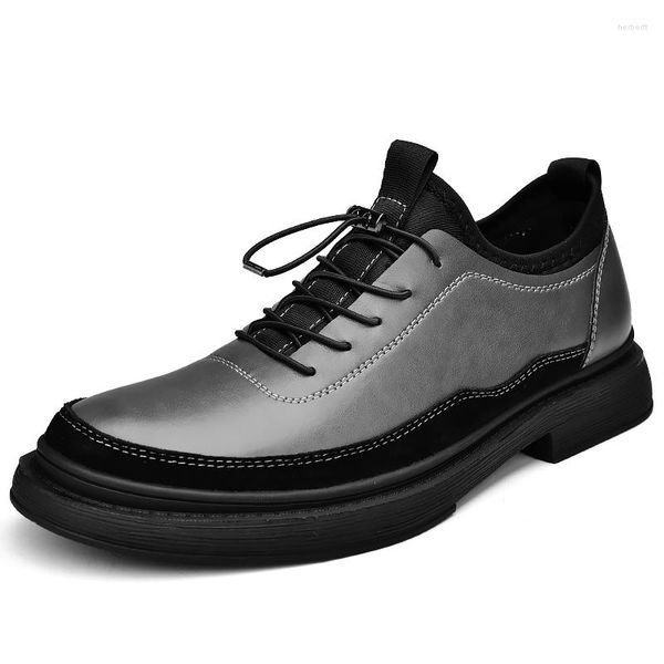 Elbise ayakkabıları İngiliz tarzı 2023 moda gündelik deri iş resmi siyah yuvarlak ayak parmağı erkekler için