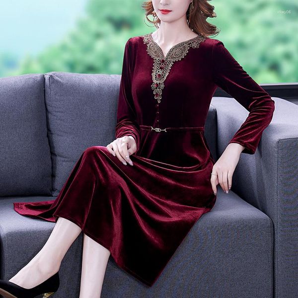 Abiti casual 2023 Moda Nero Velluto Rosso 5XL Plus Size Midi Autunno Inverno Allentato Donna Elegante Bodycon Abiti da festa