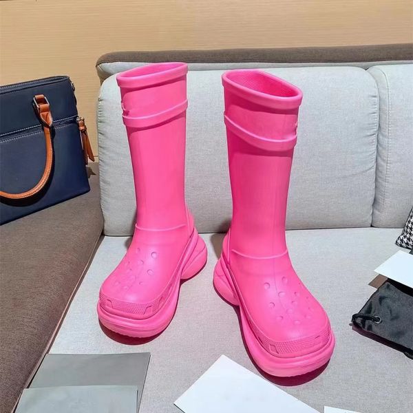 Designer-Stiefel, modische Damen-Luxusmarken-Schuhe, High Street, neue Kniestiefel, Regengummi, Winter-Regenstiefel, Plateau-Knöchel-Slipper, halbe Größe 35–40, rosa, grün, weiß