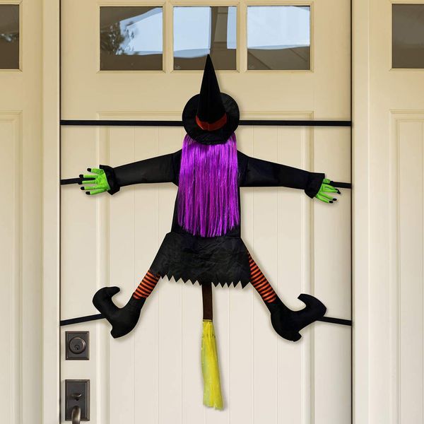 Objetos decorativos estatuetas 2023 Halloween bruxa boneca pátio batendo em árvore decoração brinquedos engraçado porta varanda decorações 230901