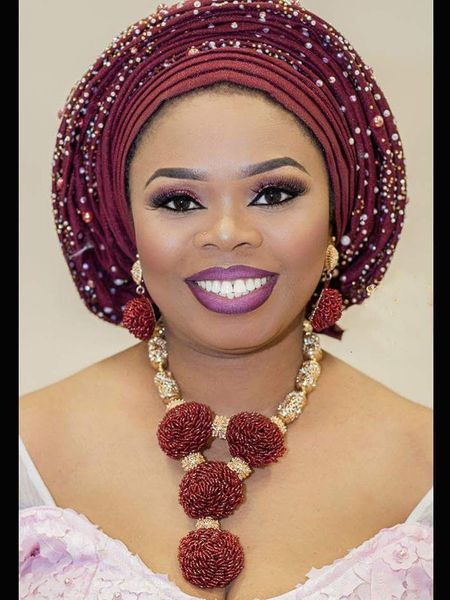 Braccialetti con ciondoli Moda Vino Borgogna Donna Set di gioielli da sposa africani nigeriani Seme di vino Collana con ciondolo con perline Set Sposa WE134 230901