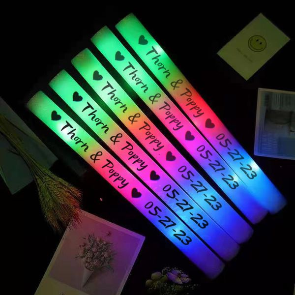 Andere Event-Party-Zubehör 12153060 Stück Cheer Tube Stick Leuchtstäbe dunkles Licht für bunte Hochzeitsdekoration Schaumstoff RGB LED 230901