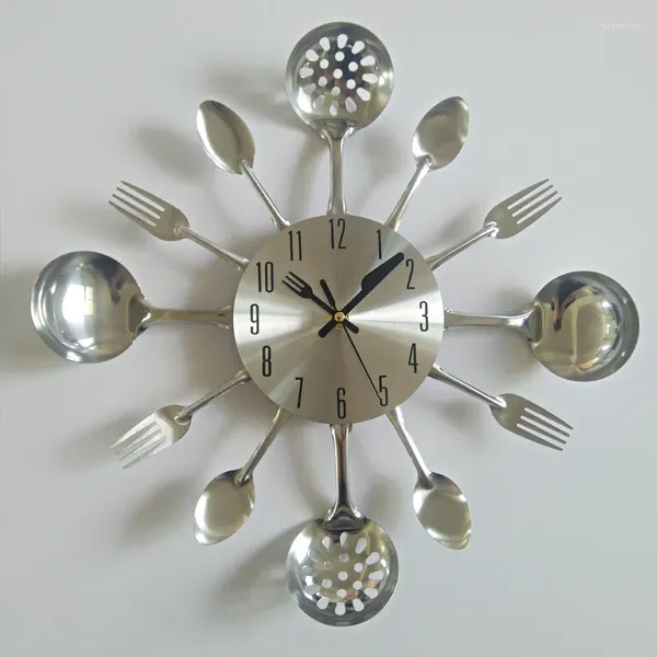 Orologi da parete Orologio in metallo Coltello Decorazione da cucina Quarzo Muto Moderno Separa Orologio con ago Casa