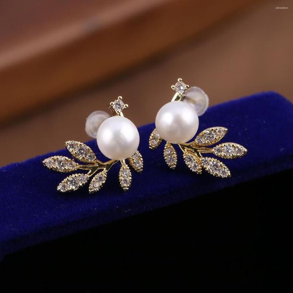 Orecchini a bottone Perle d'acqua dolce naturali Fogliame barocco Accessori squisiti Regali di gioielli per feste di nozze di personalità femminile
