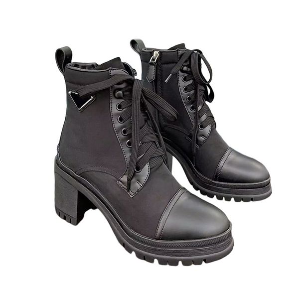 Botas de nailon de invierno Diseñador Monolito Cuero brillante Tobillo Botas de combate Plataforma Cuñas con cordones Neumático Suela en relieve Botines Tamaño 35-41