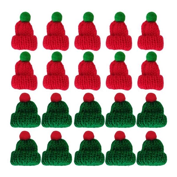 Decorações de Natal 20pcs Miniatura Chapéus de Papai Noel DIY para MINI Chapéu de Lã Tricotado Bonés 230905