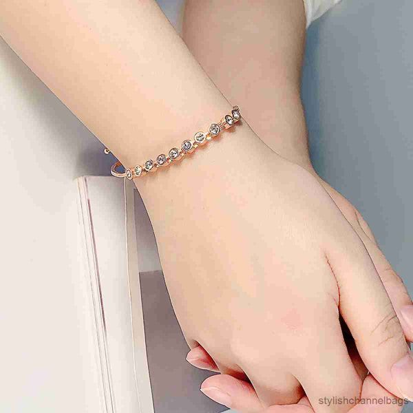 Charme pulseiras clássico mão cadeia pulseiras pulseiras para mulheres rosa cor de ouro zircão moda jóias de cristal para meninas atacado dropship r230905