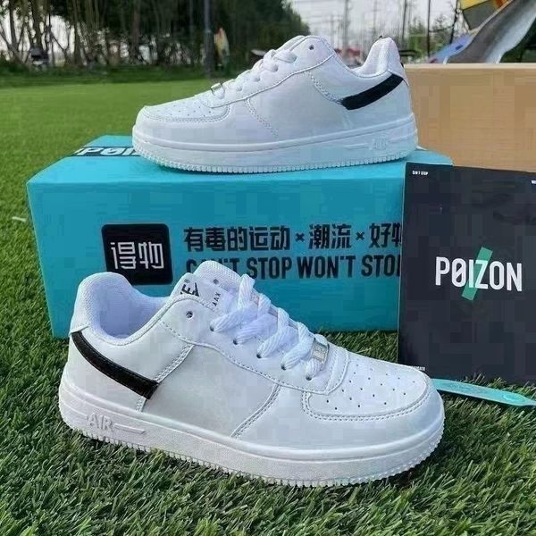 Yeni Klasik Erkekler 1 Buğday Koşu Ayakkabıları Bir Skate Havası Düşük Beyaz Bulut Mist Mavi Adam Kadın Spor ayakkabılar Erkek Orta Kadın Spor Eğitmeni AF1SIZE36-44 A08