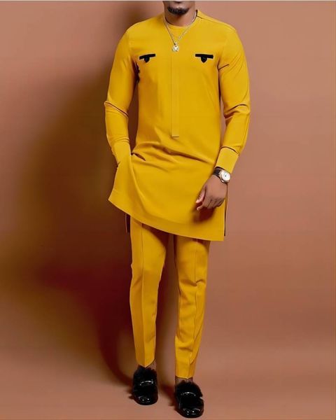 Erkeklerin izleri Dashiki Geleneği T-Shirt Erkekler Seti Dört Mevsimler Yuvarlak Boyun Stripe Sarı Uzun Kol Afrika Ulusal Gündelik Elbise M-4XL 230904