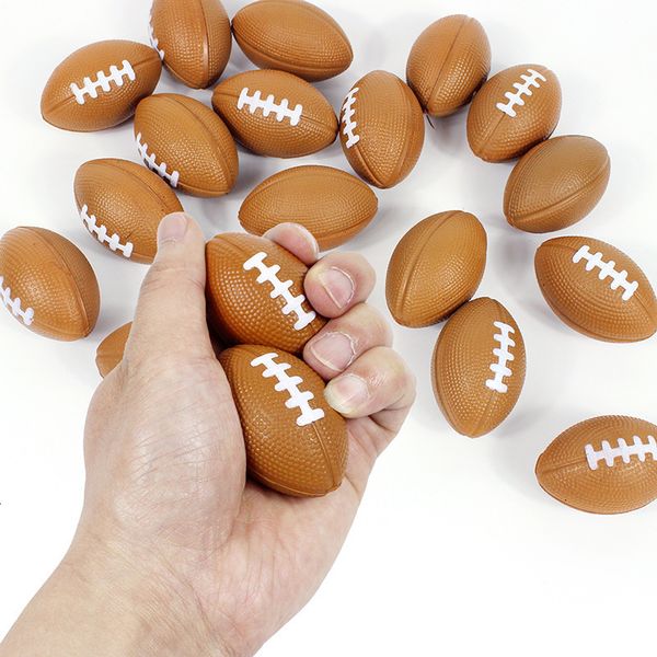 Decorações de Natal 52x35cm Brown Rugby Bouncy Balls Boys Sports Theme Party Decor Jumping Solid Elastic Rubber Ball Feliz Aniversário Suprimentos 230905