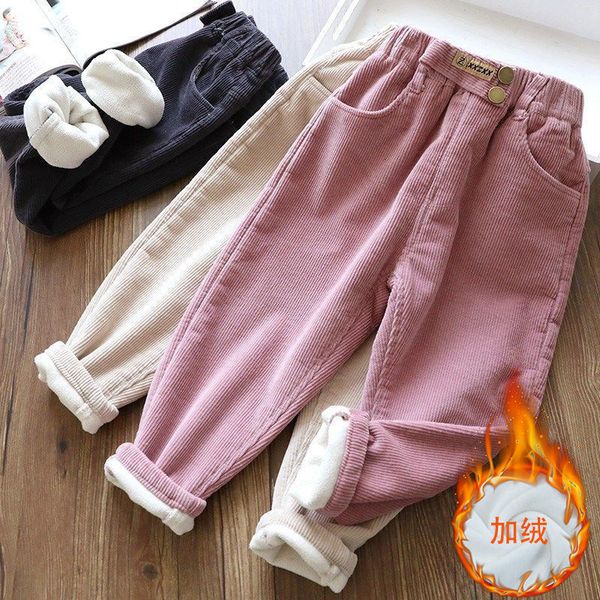 Jeans da ragazza Autunno Inverno Pantaloni di velluto a coste Peluche Caldi Pantaloni casual Pantaloni di velluto a righe elastici larghi per bambini1-7Y 230904